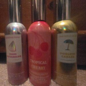 3 bath and body room sprays